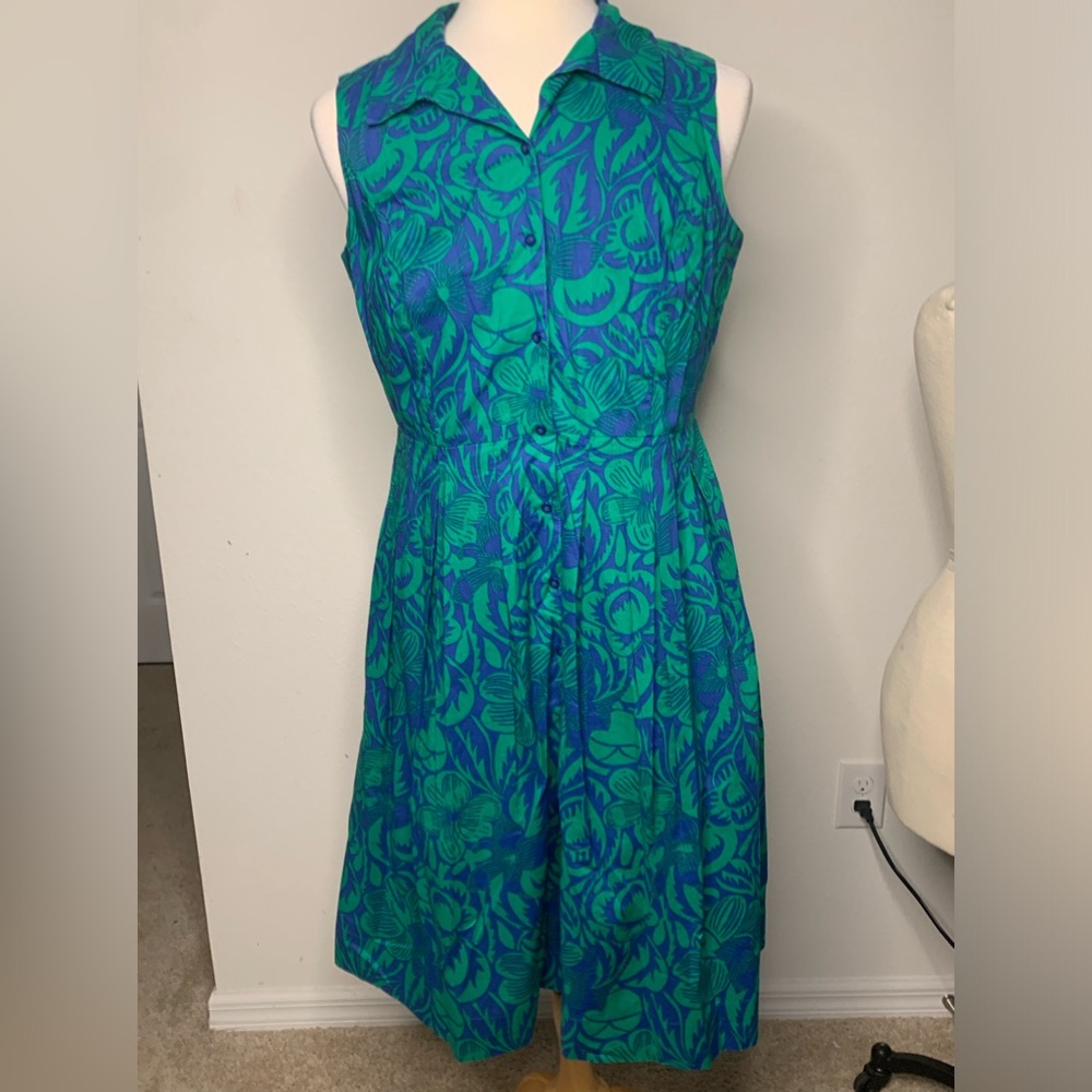 Talbots Dress sleeveless v neck blue with green Leaves design NWT 16 22โ PTP